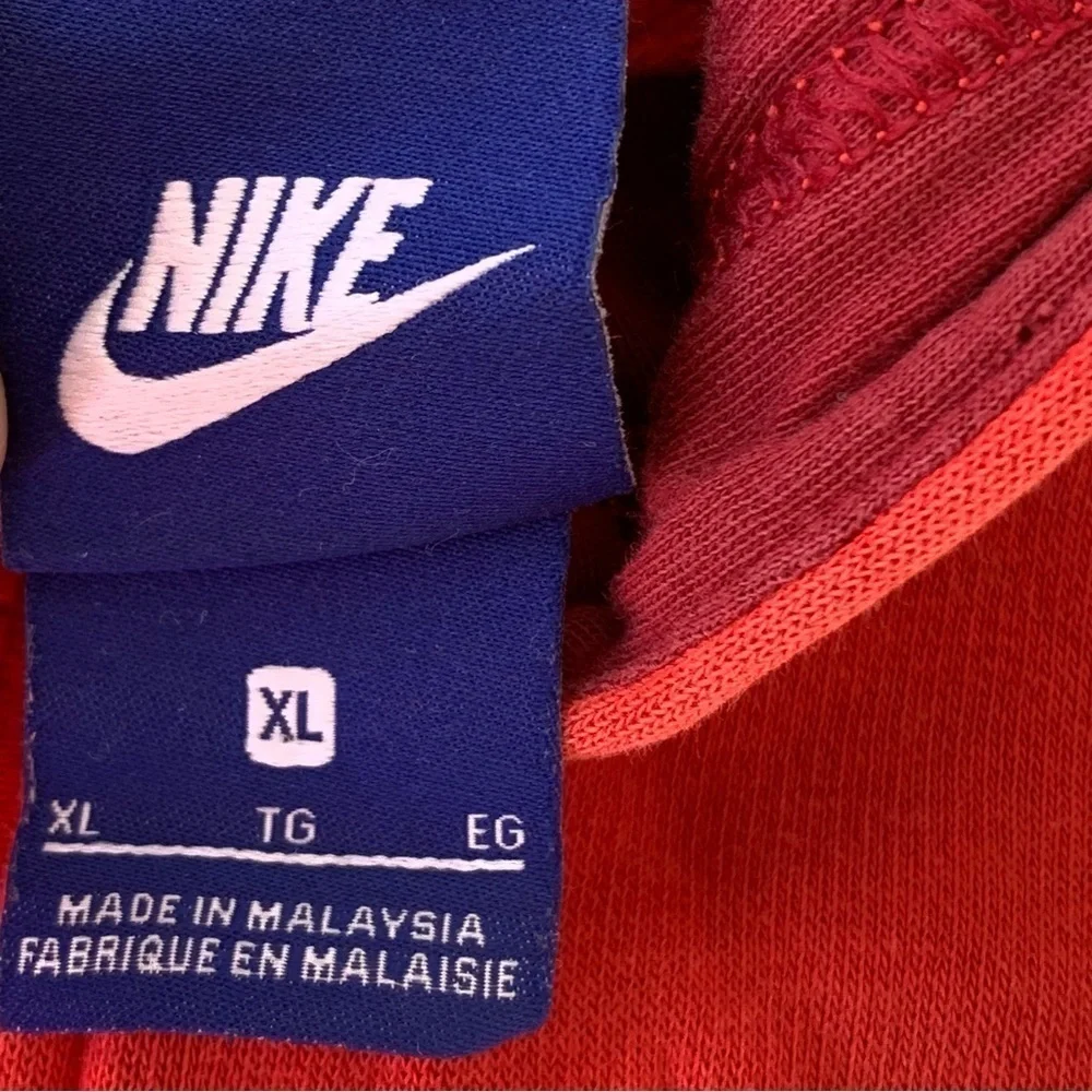 Nike excellent couple